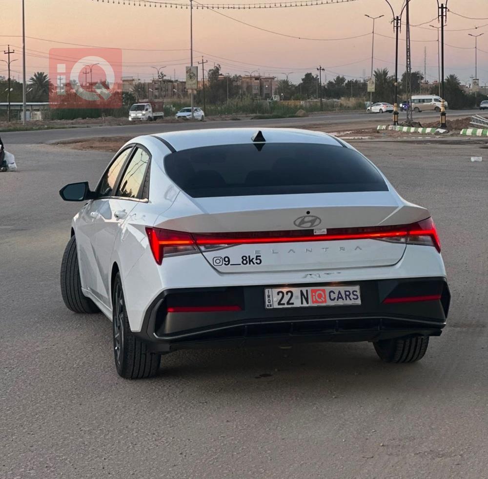 هيونداي النترا